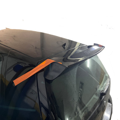 Volkswagen Golf 4 Üniversal Spoiler BOYASIZ ( Plastik ) Volkswagen Golf 4 Üniversal Spoiler BOYASIZ ( Plastik )