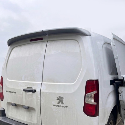 Peugeot Partner Çift Kapı (2009-2026) Sport Style Spoiler BOYASIZ (Plastik)